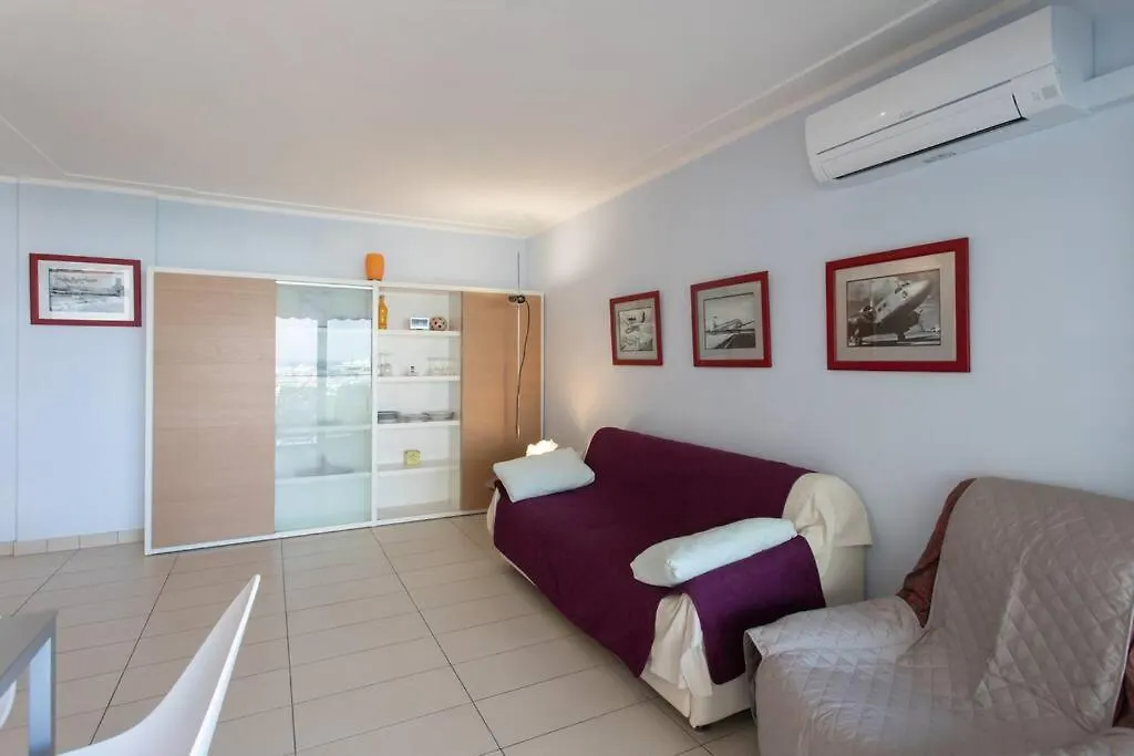 Apartmán A2 - 1 Bdr Antibes Sea & Port View - Ac, Garage & Terrace
