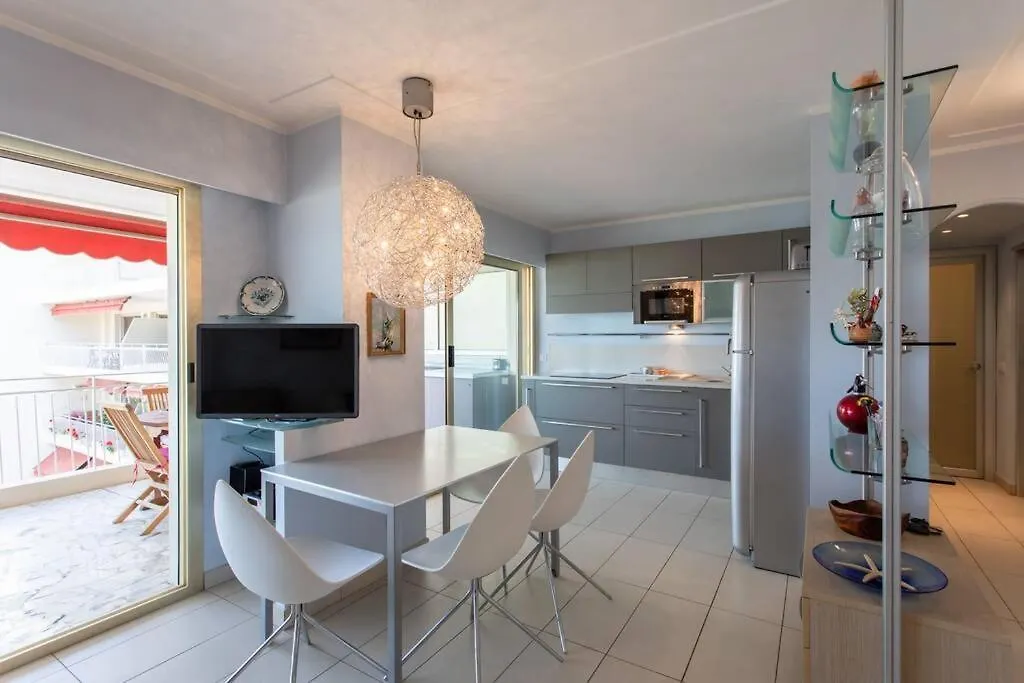 A2 - 1 Bdr Antibes Sea & Port View - Ac, Garage & Terrace Apartment