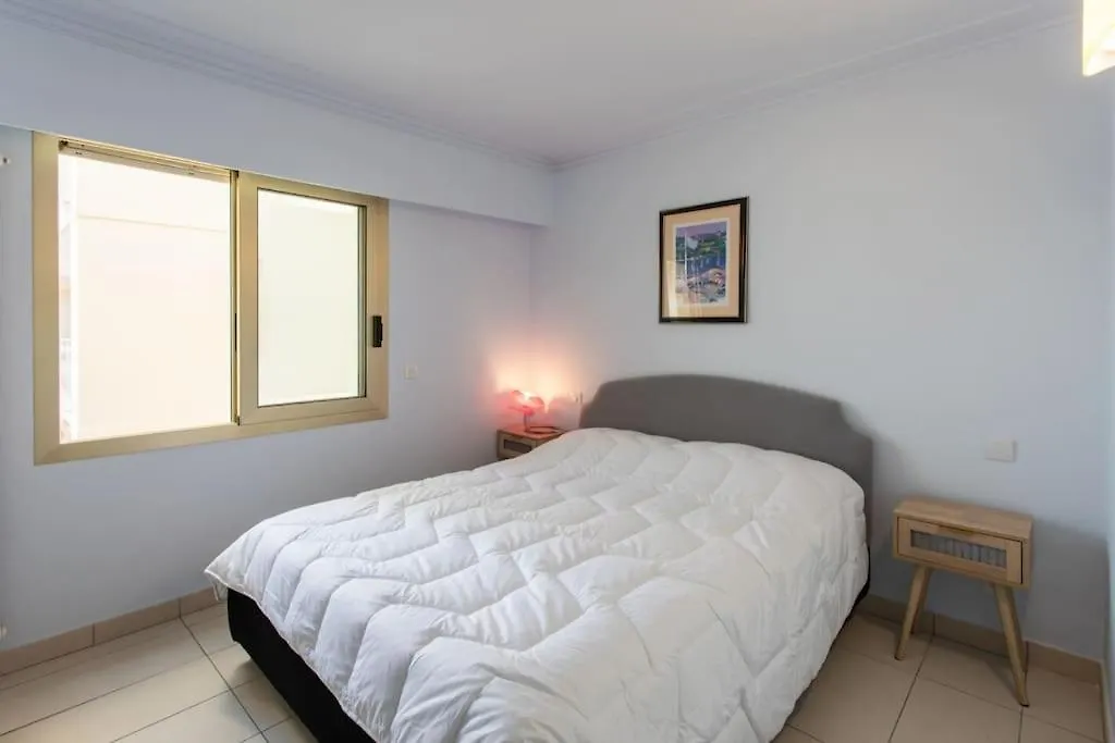 A2 - 1 Bdr Antibes Sea & Port View - Ac, Garage & Terrace Apartment 0*,  France