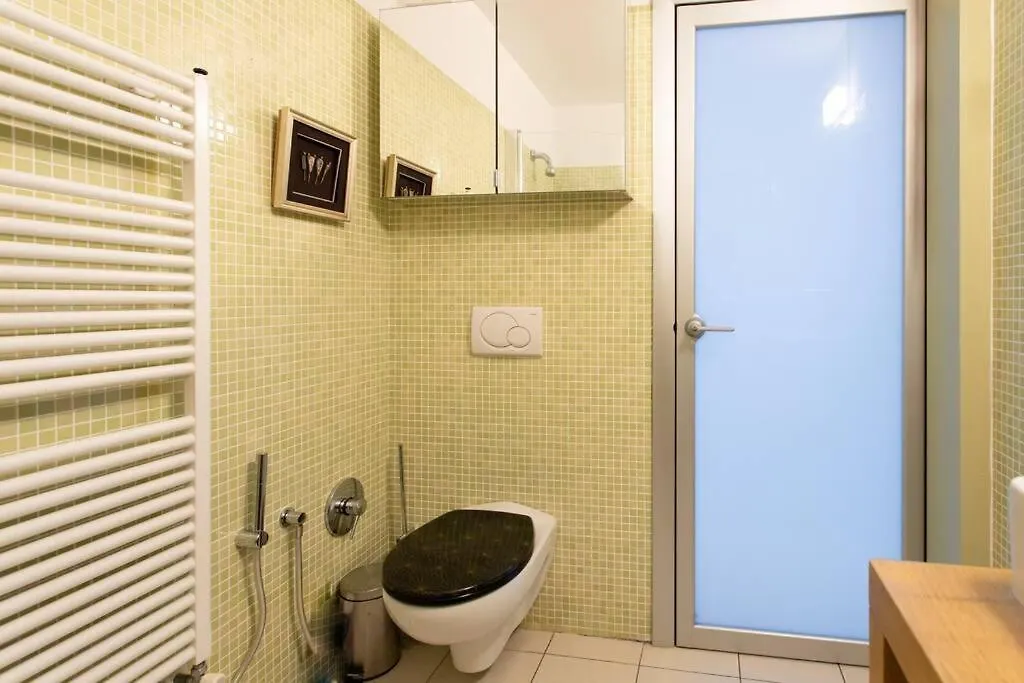 A2 - 1 Bdr Antibes Sea & Port View - Ac, Garage & Terrace Apartment 0*,  France